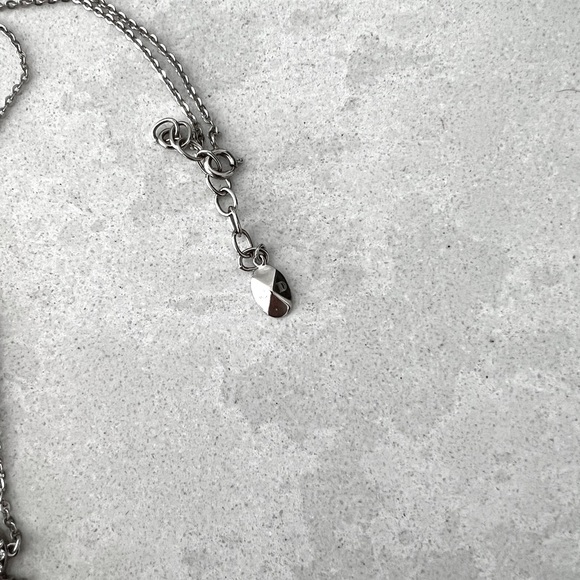 DIOR Oblique Pendant Necklace - Picture 6 of 7